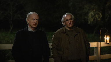 Reed Birney dan Matt Craven di Silo 3