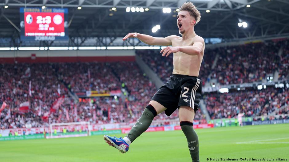 Bundesliga: FC Bayern memainkan permainan gila di Freiburg