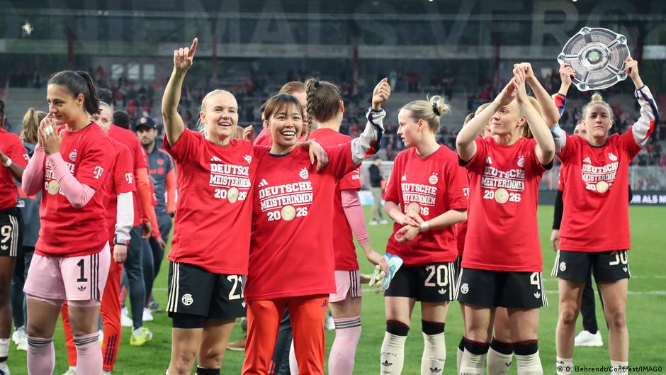 FC Bayern dinobatkan sebagai juara seri Bundesliga wanita