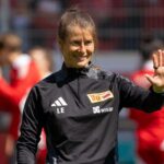 Marie-Louise Eta: pelatih kepala wanita pertama di Bundesliga