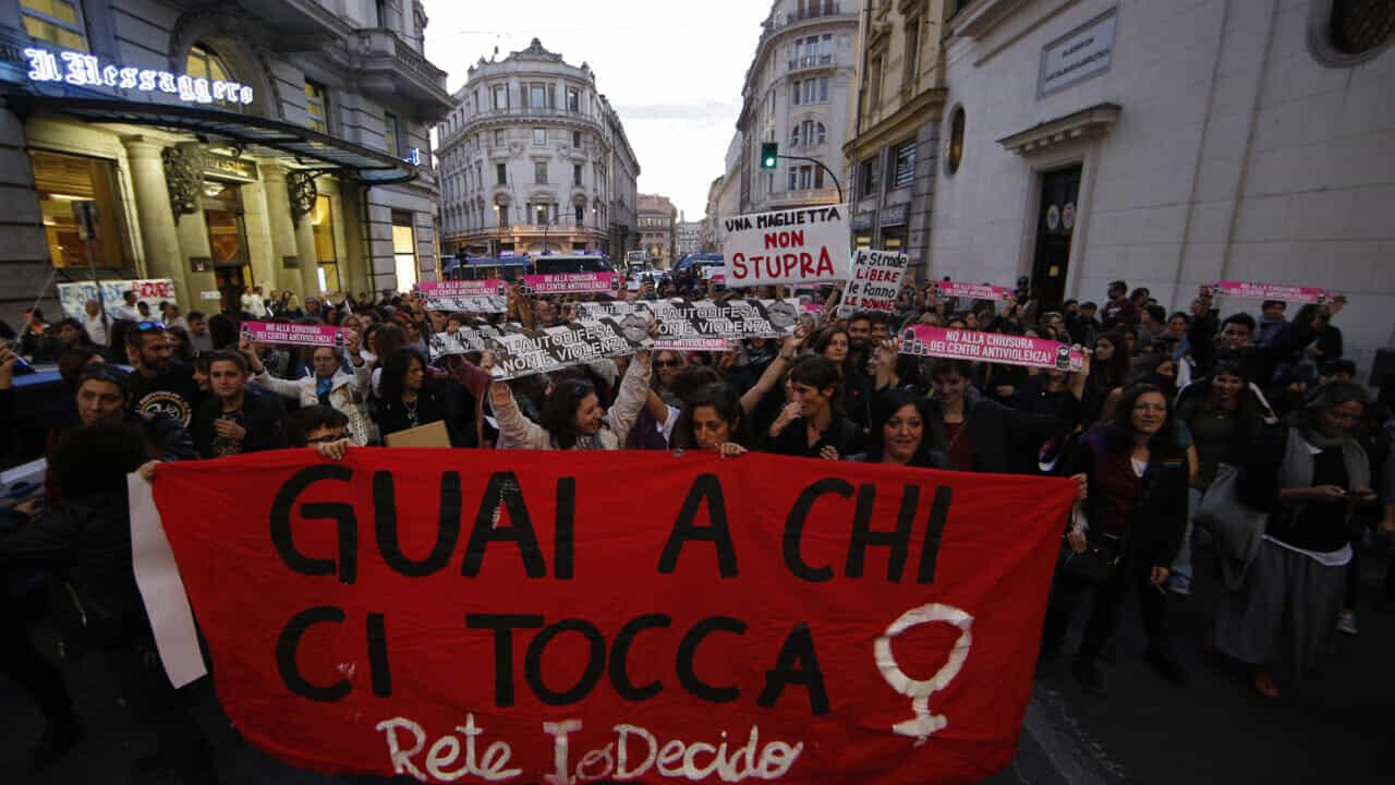 Pemerintah mendenda mereka yang menyatakan perbedaan pendapat, dengan kedok keamanan