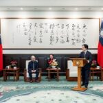 Anggota Bundestag di Taiwan - Tiongkok melakukan protes