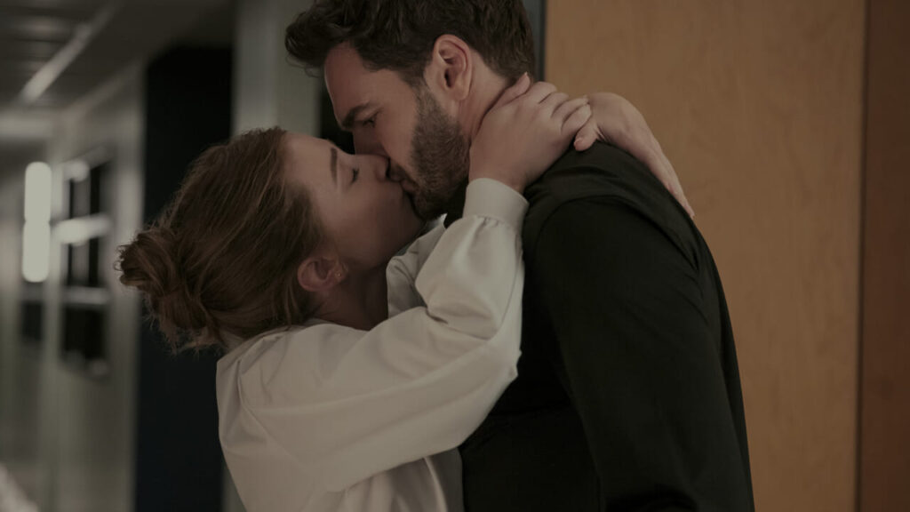 "Hipotesis cinta – Teorema cinta"tanggal rilis film yang dibintangi Lili Reinhart dan Tom Bateman telah terungkap