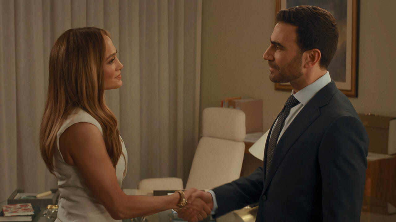 Jika Anda melewatkan komedi romantis tahun 2000-an, tontonlah "Romantisme Kantor" di Netflix