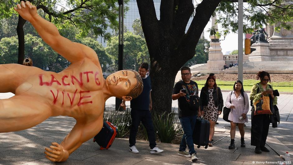 Mexico City: Apakah protes guru membahayakan festival sepak bola?