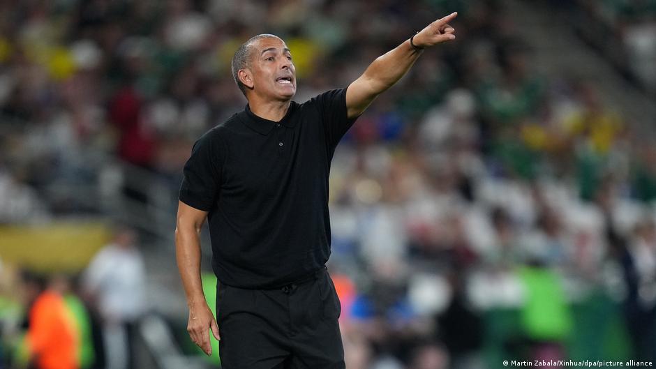 Piala Dunia Sepak Bola: Tunisia memecat pelatih setelah hanya satu pertandingan