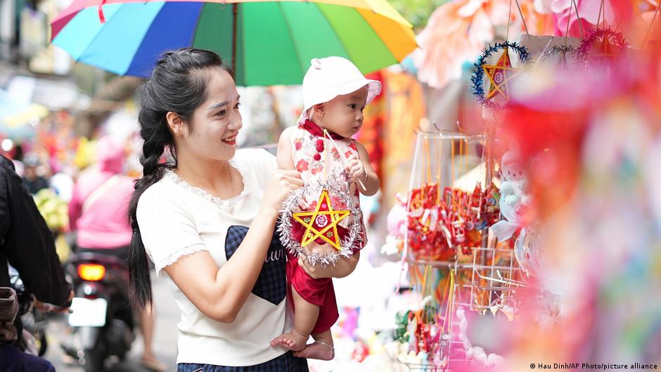 Bonus untuk lebih banyak anak: Vietnam sedang berjuang melawan penuaan