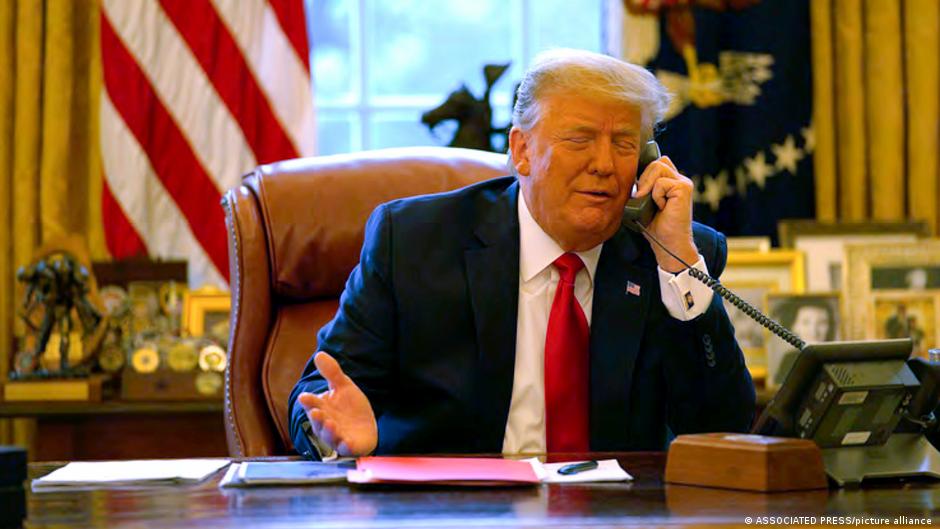 Piala Dunia Sepak Bola: Panggilan Trump ke FIFA memicu skandal Piala Dunia