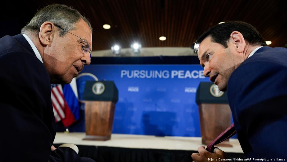 Rusia memperingatkan AS agar tidak mengirimkan senjata ke Ukraina