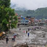 Banjir bandang Himalaya: jumlah korban tewas terus meningkat