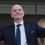FIFA menghentikan rencana investor setelah mendapat perlawanan besar-besaran