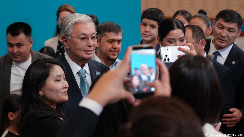 Kazakhstan memilih parlemen baru setelah reformasi konstitusi