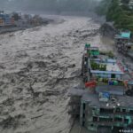 Korban tewas di Himalaya meningkat menjadi hampir 800 orang