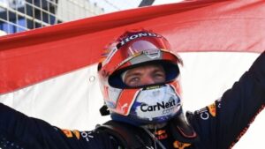 Max vs 100, balapan 'mustahil' Verstappen langsung di Disney+
