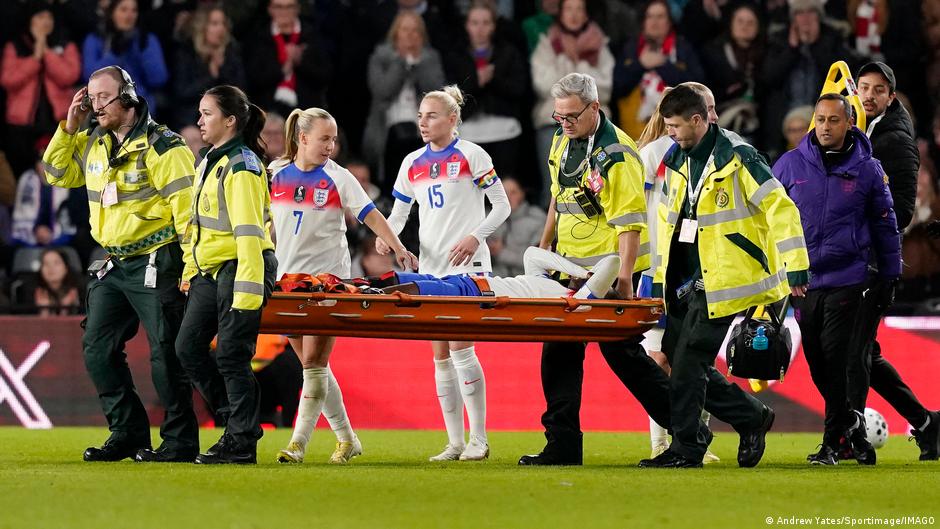 Sepak bola wanita: Masalah di balik robekan ligamen cruciatum