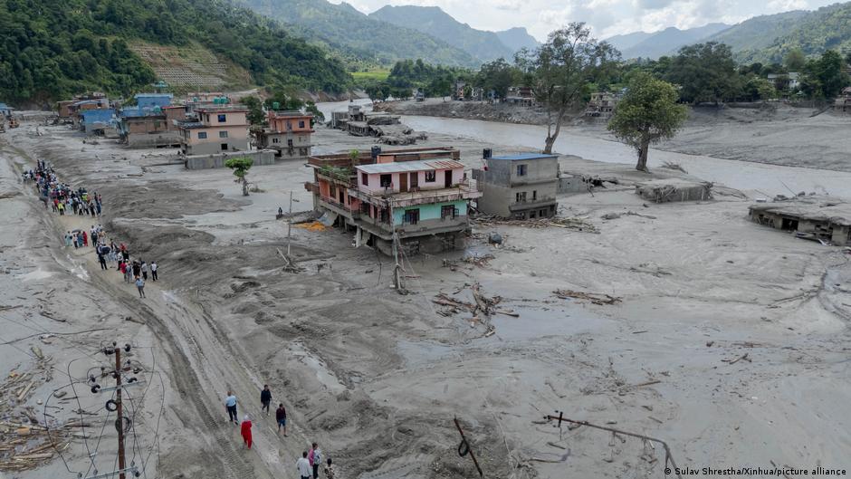 Setelah banjir bandang di Nepal: kekhawatiran akan gelombang banjir baru