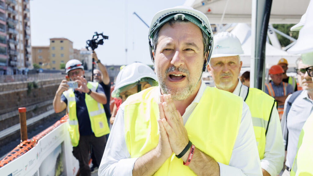 Ya, Salvini sedang dalam perjalanan keluar, sekarang bahkan seseorang di Liga mengatakan demikian