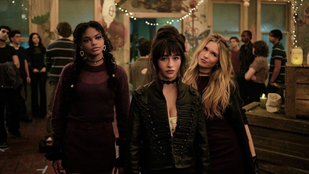 Coven Academy, drama remaja bertemu keajaiban di Disney+: trailernya