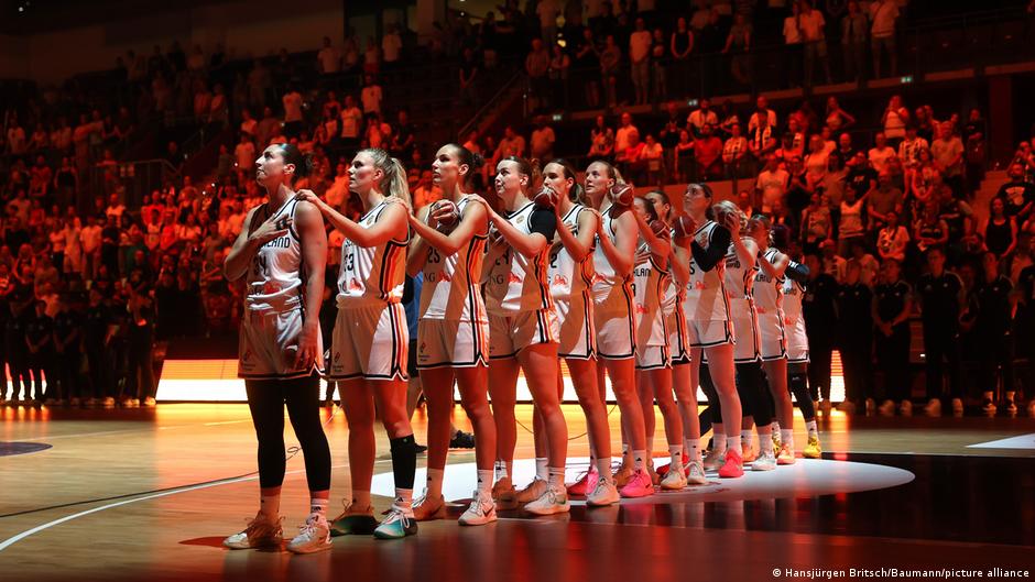 Piala Dunia Bola Basket Wanita: Antara impian medali dan kekhawatiran