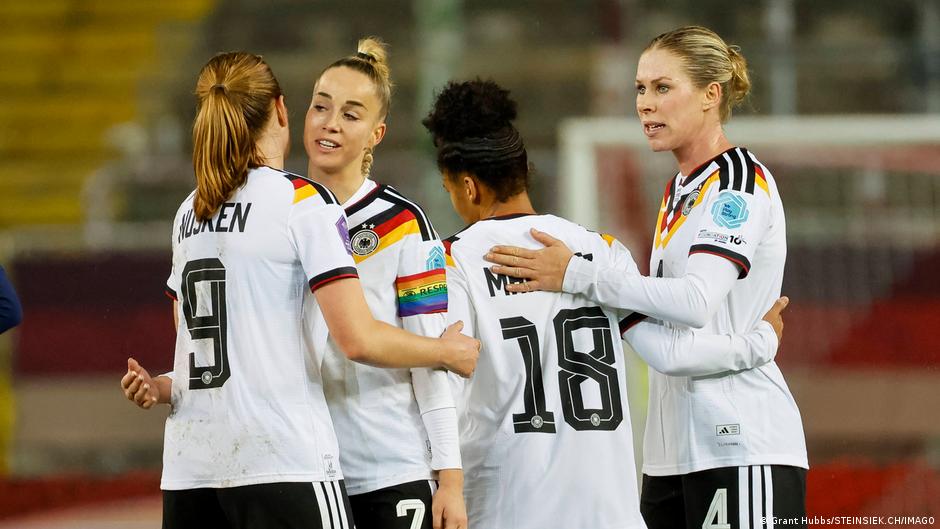 Sepak bola wanita sedang booming: Wakil Presiden DFB Celia Sasic menginginkan lebih