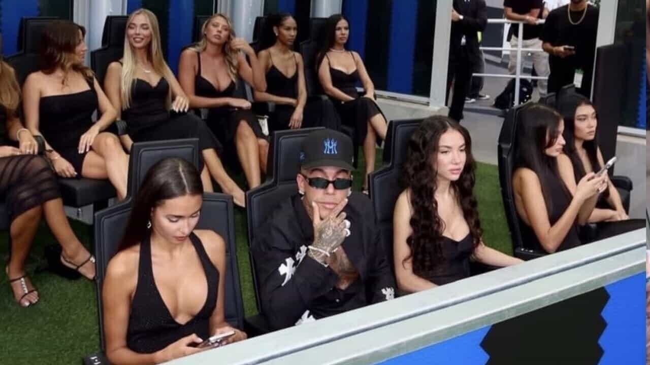 Sfera Ebbasta dan "kejantanan abadi"
