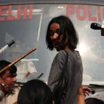 India: Keberanian para wanita di balik "Kecoa"-Protes