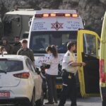 Israel akan menutup Tepi Barat setelah serangan teror di Hebron