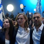 Jajak pendapat awal menunjukkan partai Netanyahu memimpin perolehan suara di Israel