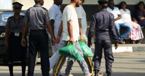 Pelaut Iran yang terkatung-katung dipulangkan untuk mendapat perawatan medis