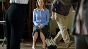 "Debutnya" memberi kita Julianne Moore yang paling baik dan paling mengejutkan